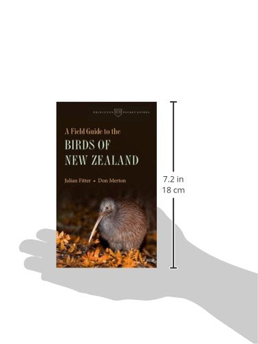 A Field Guide to the Birds of New Zealand (Princeton Pocket Guides),Used