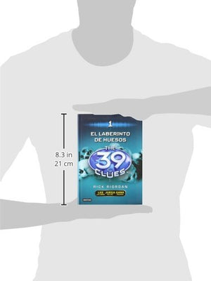 El laberinto de huesos (The 39 Clues, Book 1) (Spanish Edition),Used