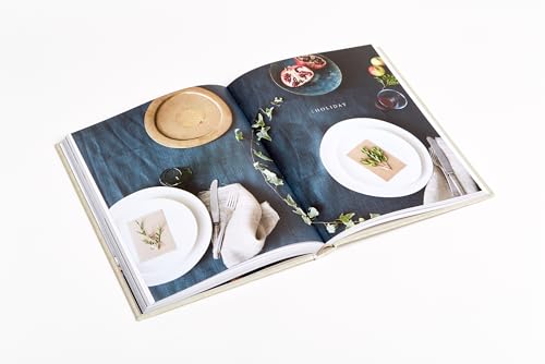 Sunday Suppers: Recipes + Gatherings: A Cookbook,New