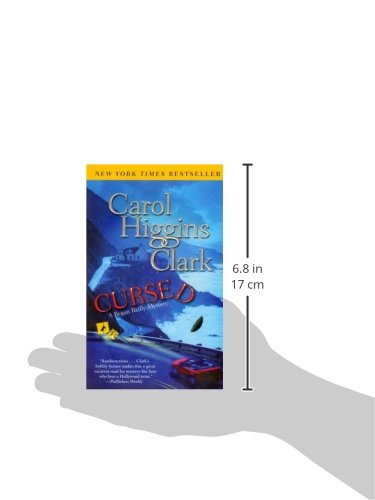 Cursed: A Regan Reilly Mystery,Used