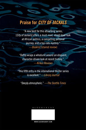 Dark Water (The Makana Mysteries),Used