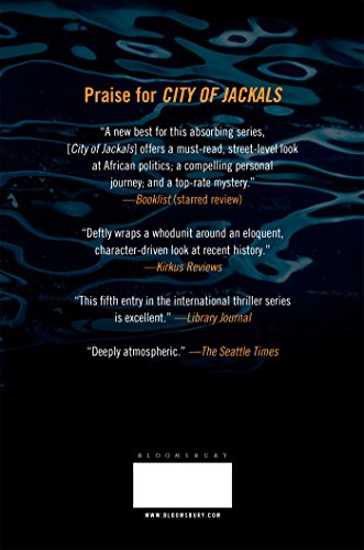 Dark Water (The Makana Mysteries),Used