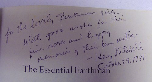 The Essential Earthman: Henry Mitchell on Gardening,Used