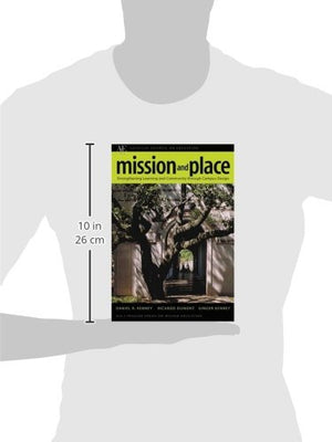Mission and Place: Strengthening Learning and Community through Campus Design (AMERICAN COUNCIL ON EDUCATION/PRAEGER SERIES ON H,Used