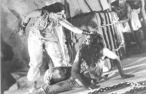 Cinema At The End Of Empire: A Politics Of Transition In Britain And India,Used