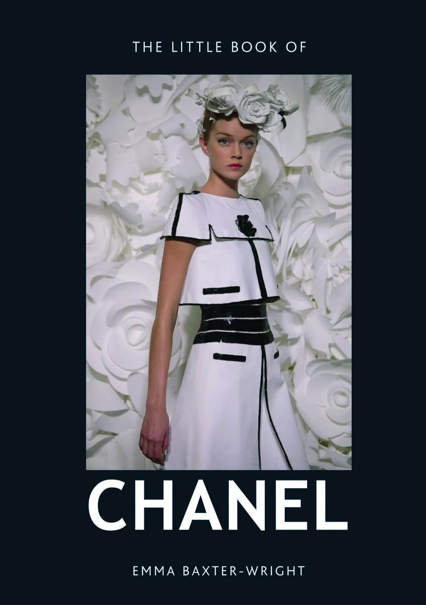 The Little Book of Chanel (Little Books of Fashion, 3),Used