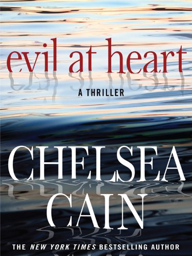 Evil at Heart (Thorndike Large Print Crime Scene),Used