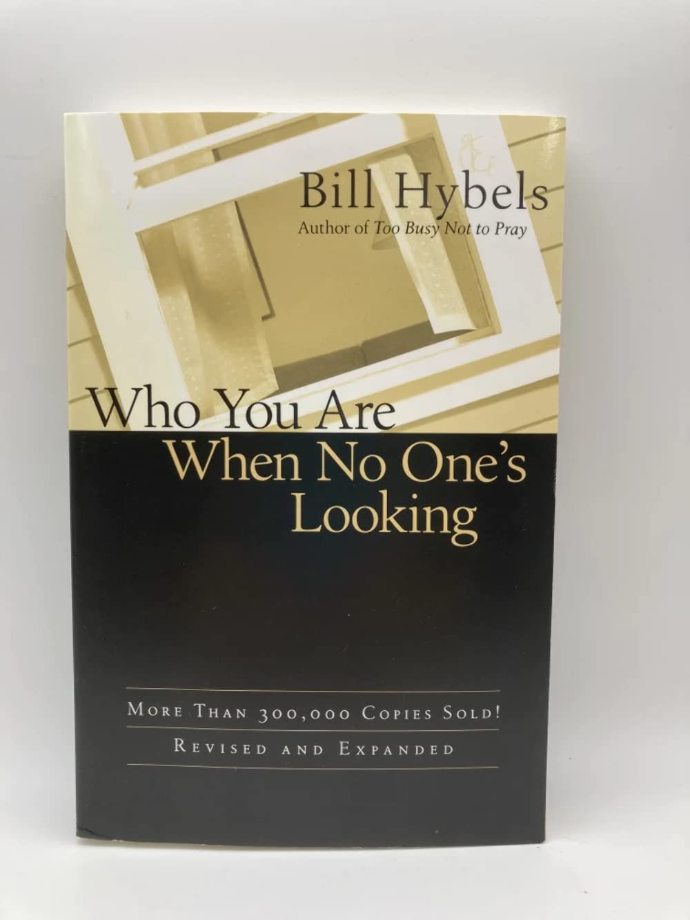 Who You Are When No One'S Looking: Choosing Consistency, Resisting Compromise