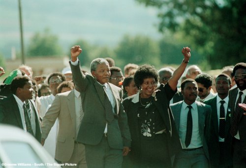 Mandela: The Authorized Portrait