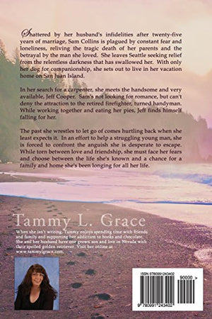 Finding Home: A Hometown Harbor Novel (Hometown Harbor Series),Used