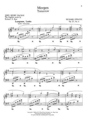 RB81  The Young SingerSoprano (Book & CD),Used