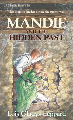 Mandie and the Hidden Past,Used