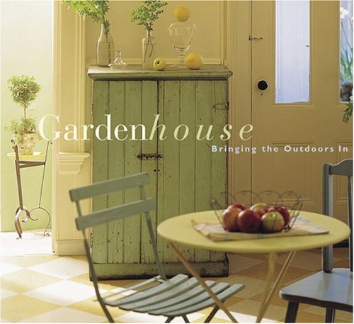 Garden House: Bringing The Outdoors In,Used