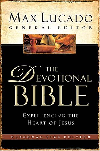 The Devotional Bible New Century Version, Personal Size Edition: Experiencing the Heart of Jesus,New