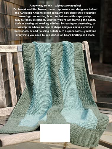 Knitting Board Basics: A Beginner's Guide to Using a Knitting Board with Over 30 Easy Projects (NoNeedle Knits),Used