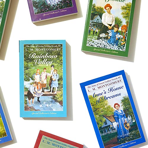 Anne of Green Gables, Complete 8Book Box Set,Used