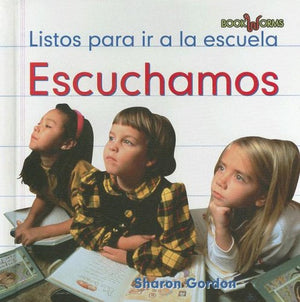 Escuchamos/ We Listen (Bookworms) (Spanish Edition),Used