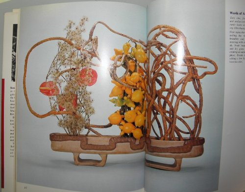 Kasumi's Ikebana for All Seasons,Used