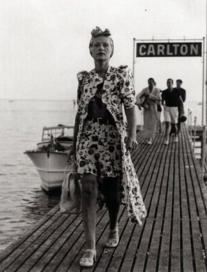 Chronicle Books Elegance: The Seeberger Brothers & Birth of Fashion Photography