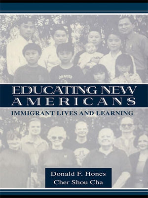 Educating New Americans (Sociocultural, Political, And Historical Studies In Education),Used
