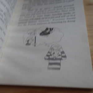 Butterfly Battle (The Magic School Bus Chapter Book #16),New