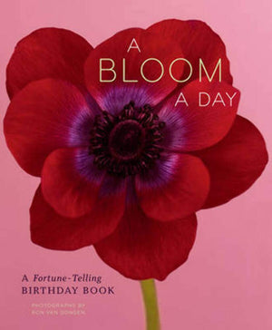 A Bloom a Day: A FortuneTelling Birthday Book,New