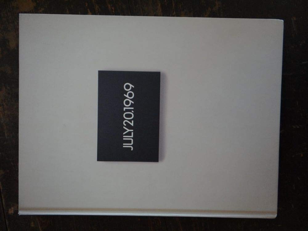 On Kawara: 10 Tableaux and 16,952 Pages,New