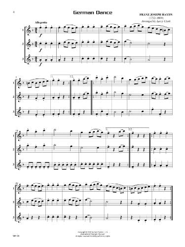 Compatible Trios for Winds 32: Trios That Can Be Played by Any Combination of Wind Instruments (for Flute / Oboe),Used