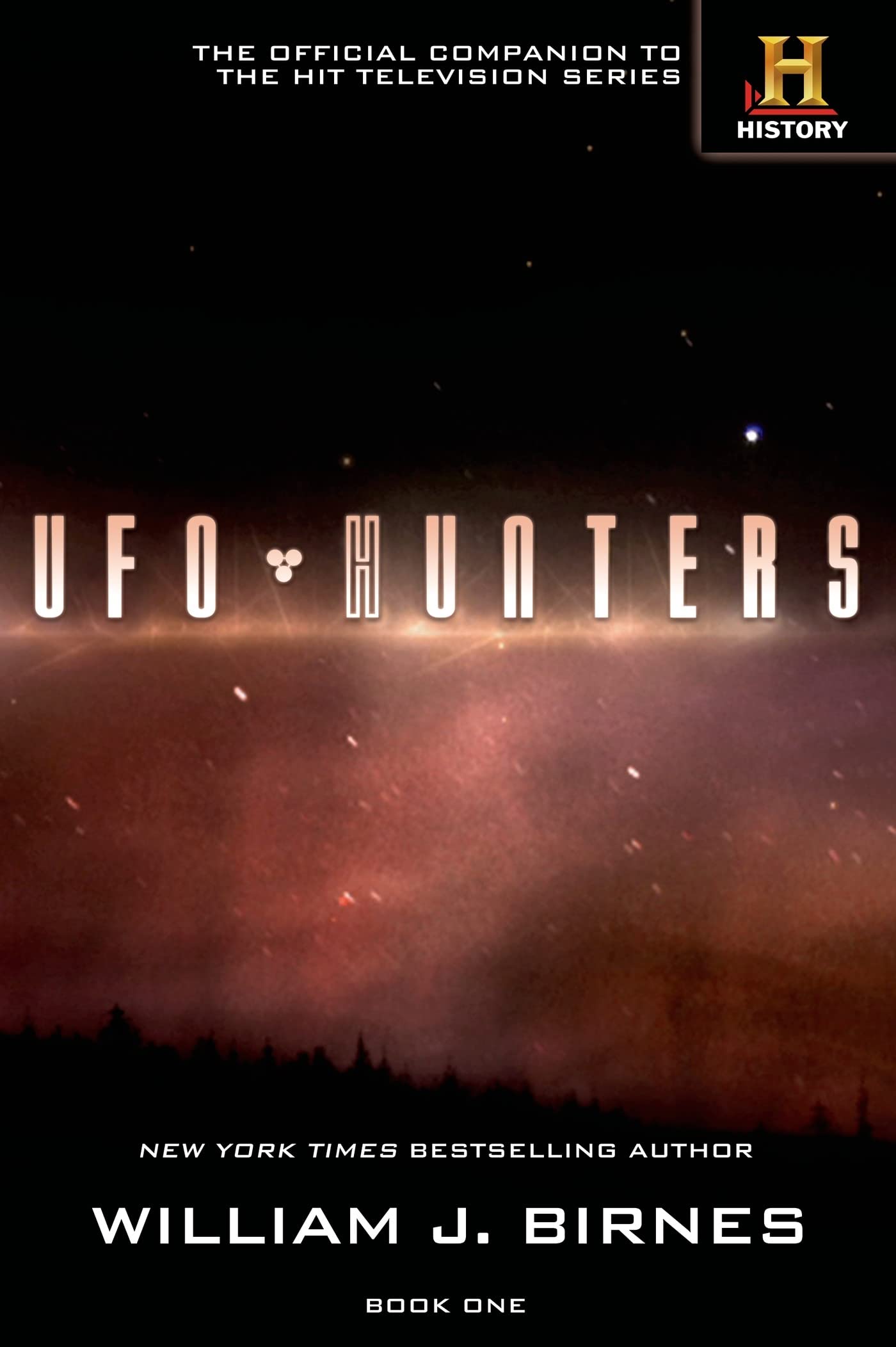 UFO Hunters: Book One,Used