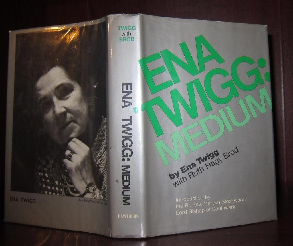 Ena Twigg: Medium