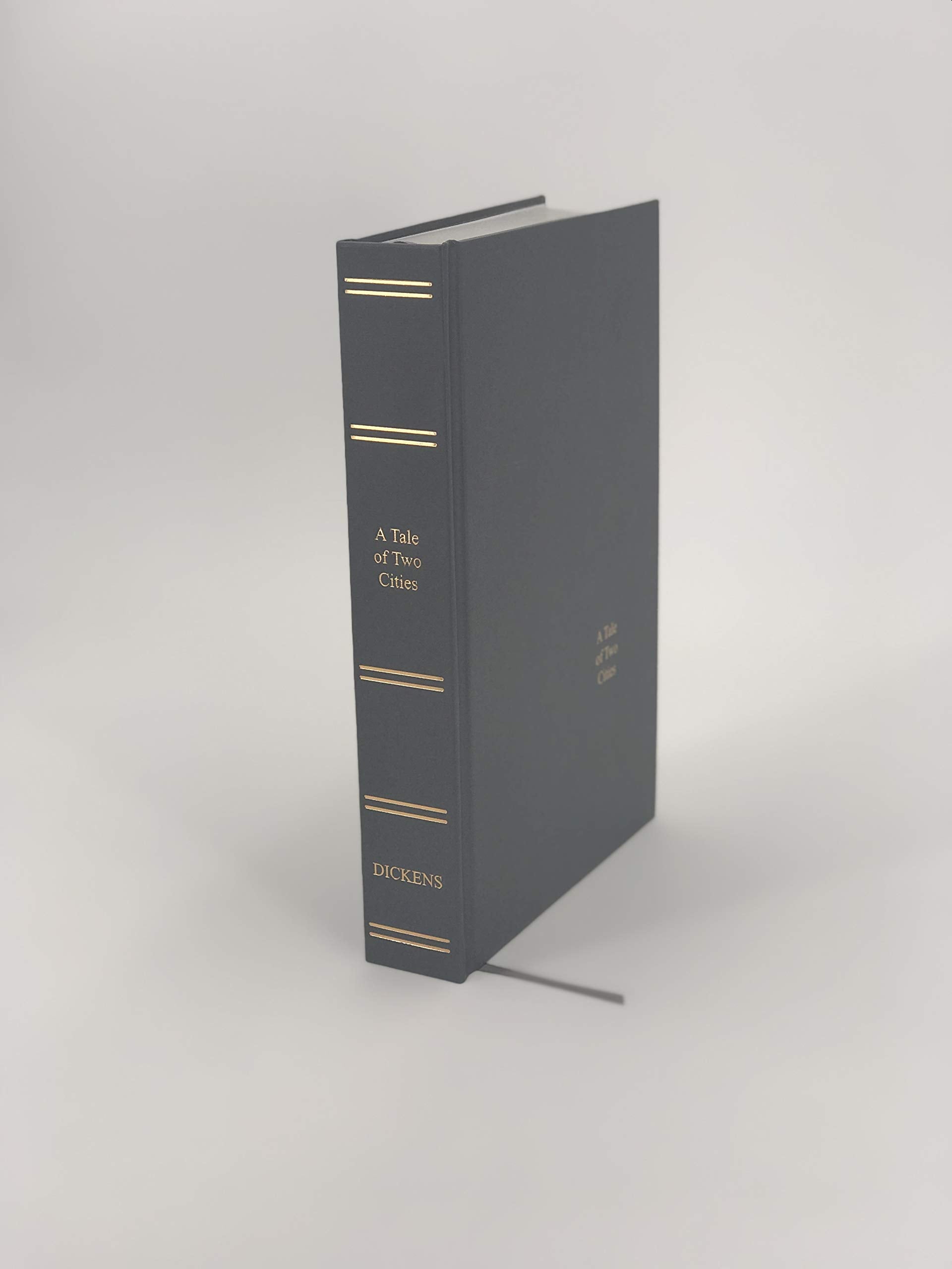 A Tale of Two Cities (Seasons Edition  Winter),Used