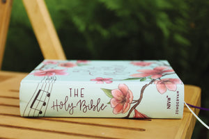 NIV, Artisan Collection Bible, Cloth over Board, Teal Floral, Designed Edges under Gilding, Red Letter, Comfort Print,Used