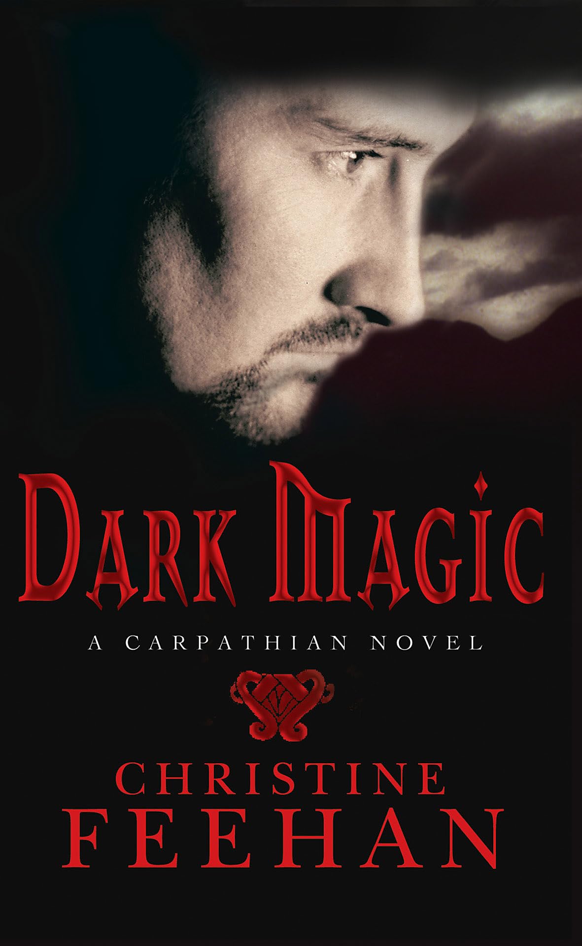 Dark Magic (Carpathians): Number 4 in series ('Dark' Carpathian),Used