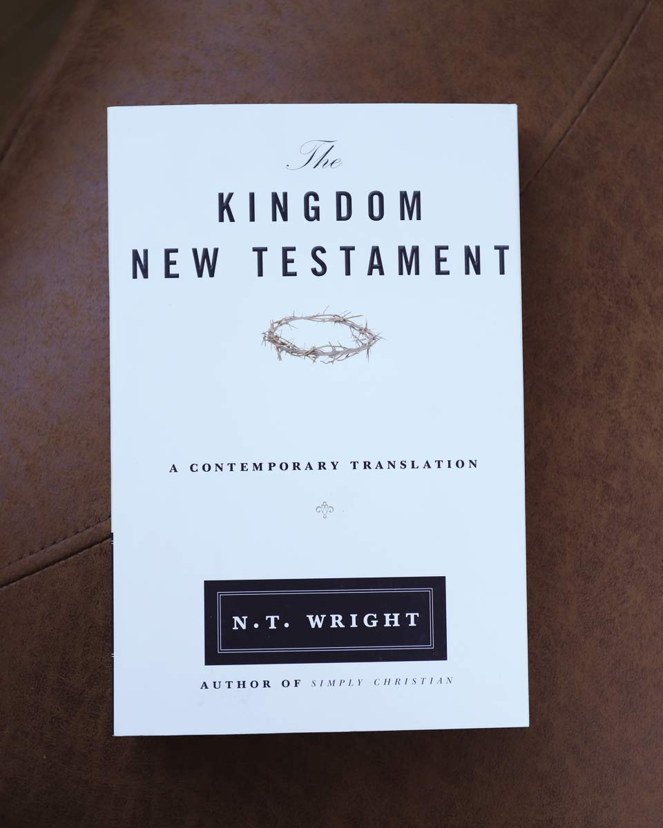 HarperOne The Kingdom New Testament, Paperback - Contemporary Translation Edition