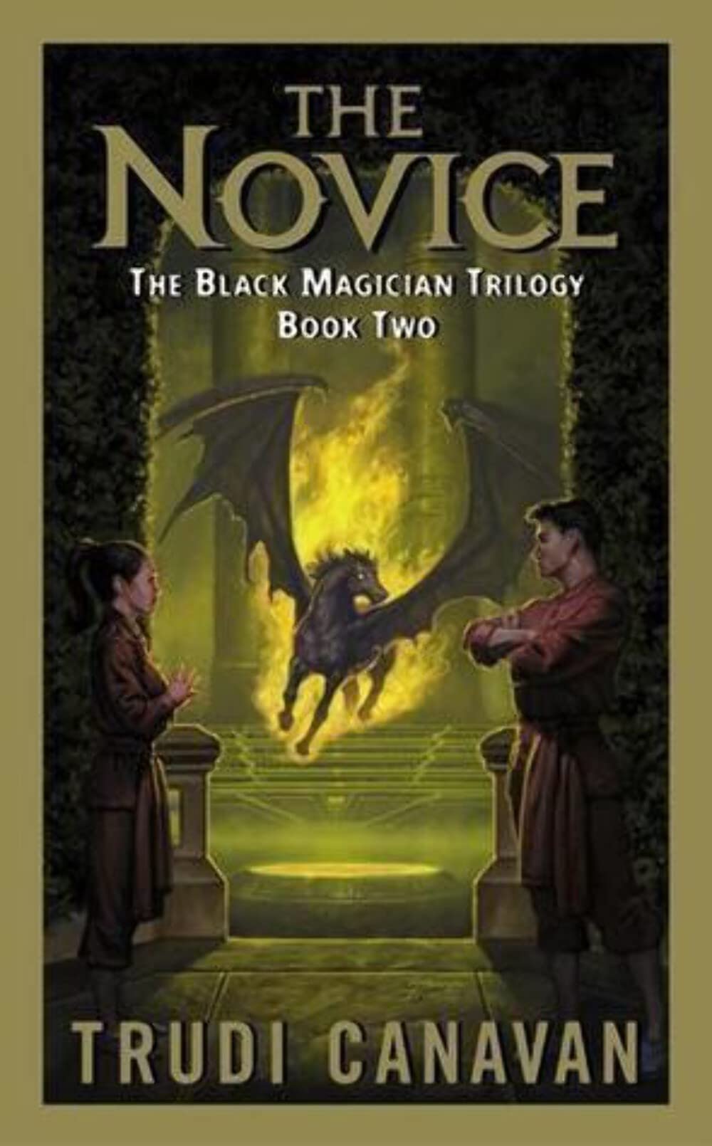 The Novice (The Black Magician Trilogy, Book 2) (Black Magician Trilogy, 2),Used
