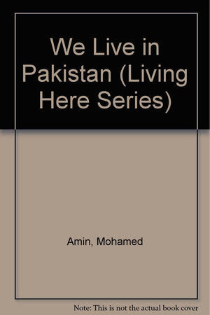 We Live in Pakistan (Living Here Series),Used