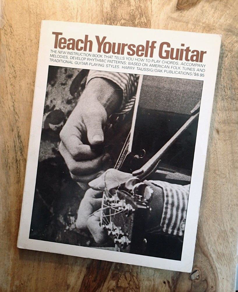 Teach Yourself Guitar,New