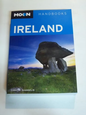 Moon Ireland (Moon Handbooks),Used