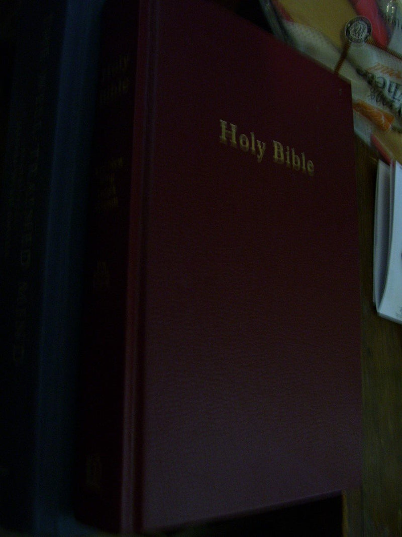 Holy Bible: The New King James Version (Pew Library Edition),New