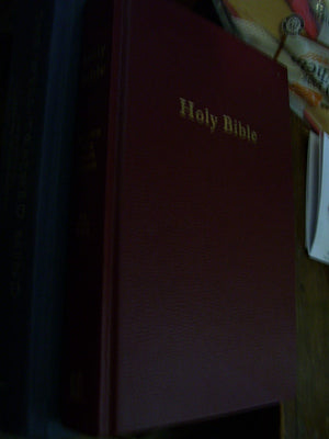 Holy Bible: The New King James Version (Pew Library Edition),Used