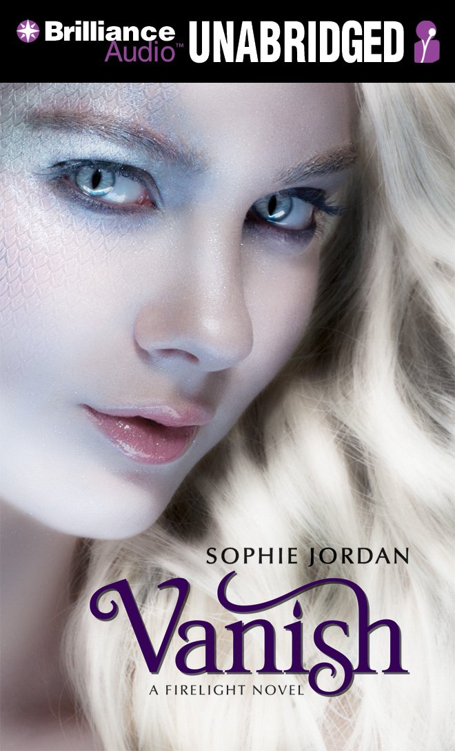 Vanish: A Firelight Novel (Firelight Trilogy),Used