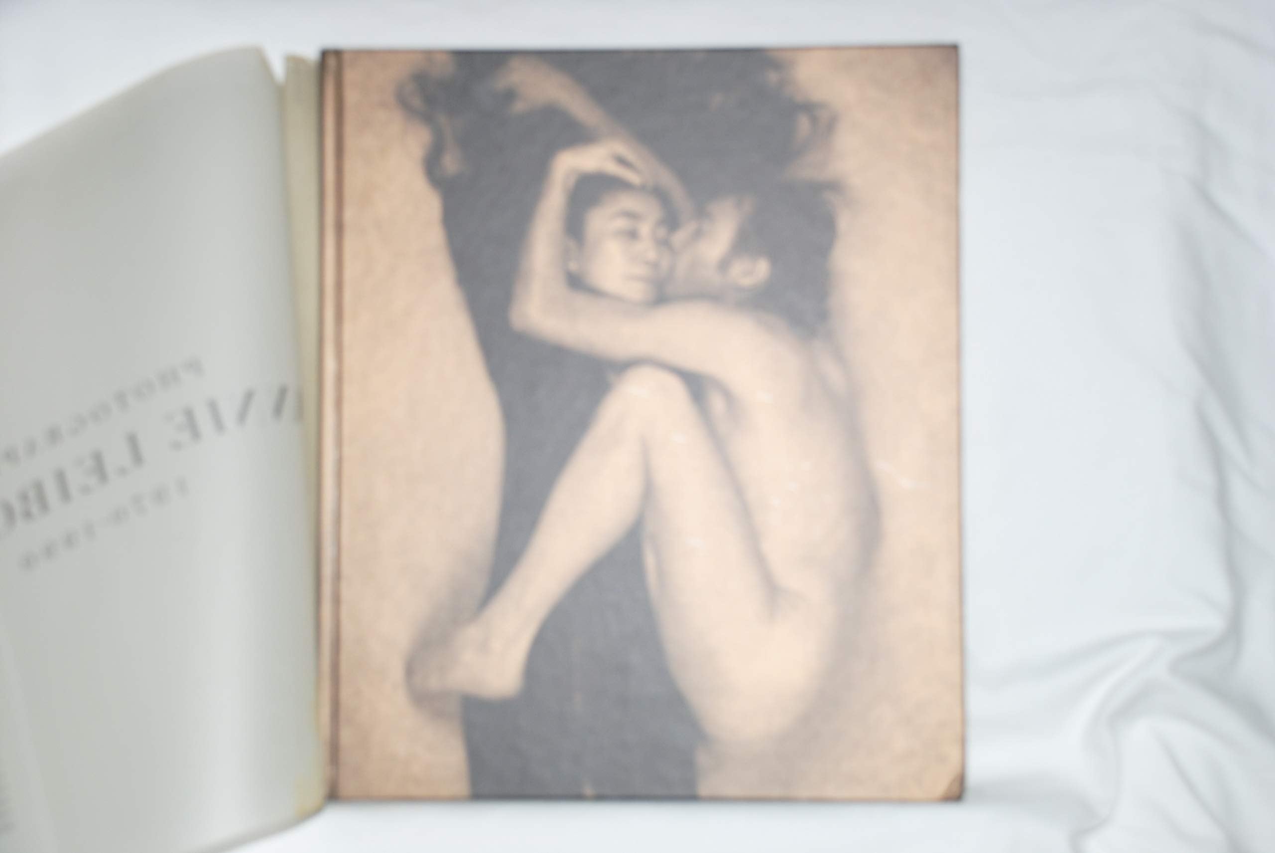 Annie Leibovitz, Photographs, 19701990 : Including a Conversation with Ingrid Siscny,Used