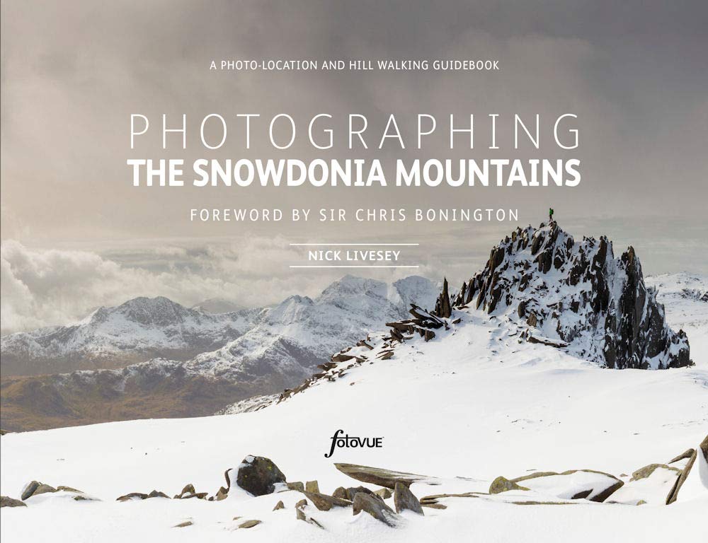 Photographing The Snowdonia Mountains: A photolocation and hill walking guidebook,Used