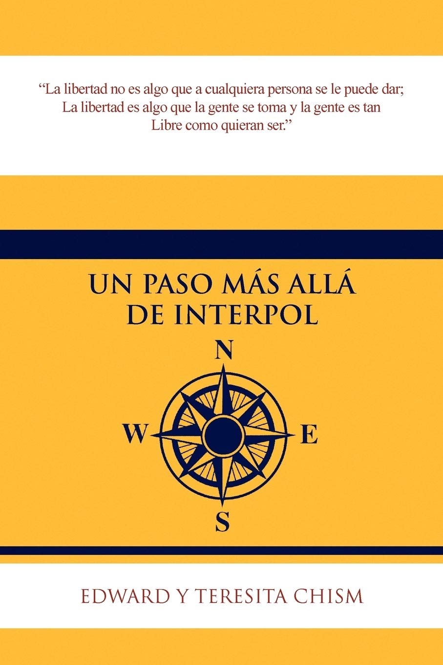 UN PASO MS ALL DE INTERPOL (Spanish Edition),Used