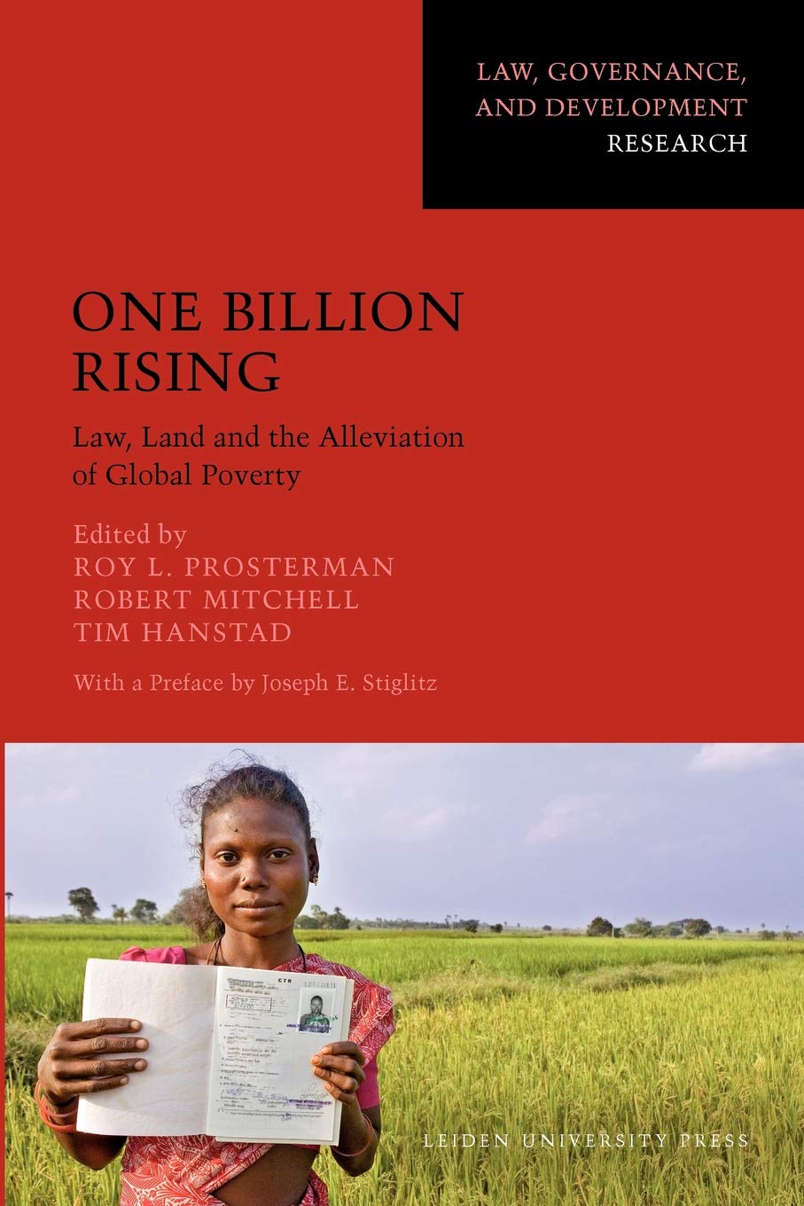 One Billion Rising: Law, Land and the Alleviation of Global Poverty (Law, Governance, and Development),Used