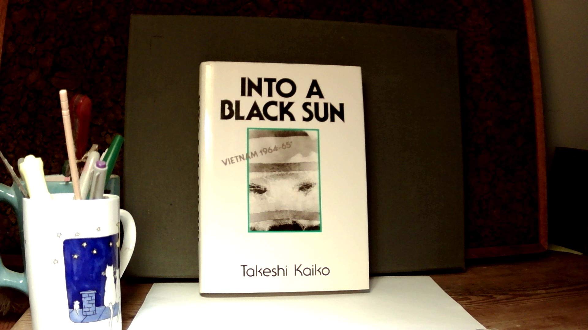 Into a Black Sun (English and Japanese Edition),Used