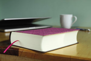 NIV, Journal the Word Bible, Large Print, Leathersoft, Pink/Brown: Reflect, Journal, or Create Art Next to Your Favorite Verses,New