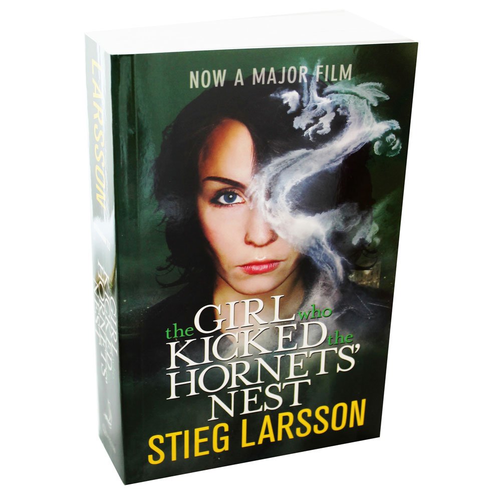 The Girl Who Kicked the Hornets' Nest (Millennium Trilogy Book III) (Film Tie in),Used