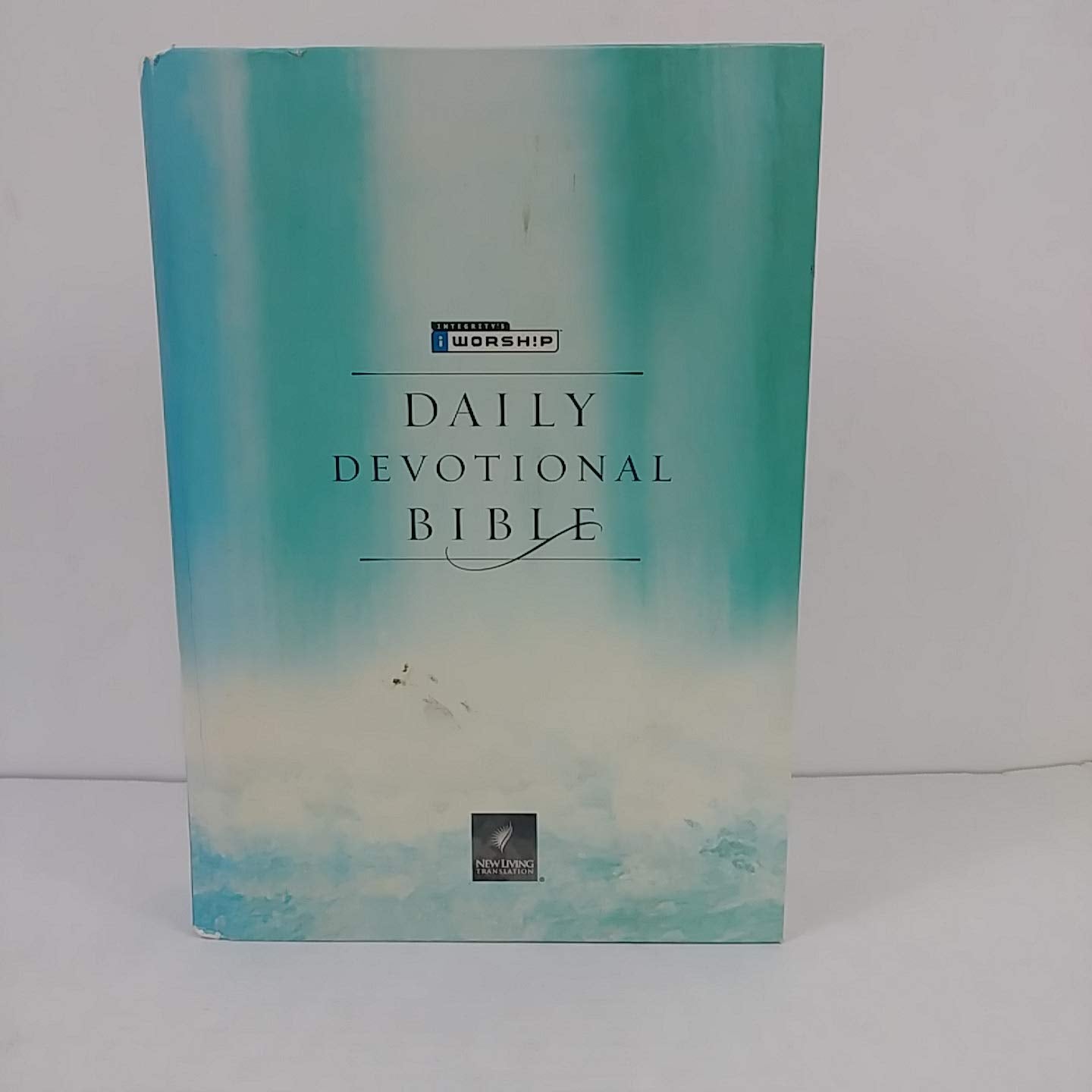 iWorship Daily Devotional Bible,Used