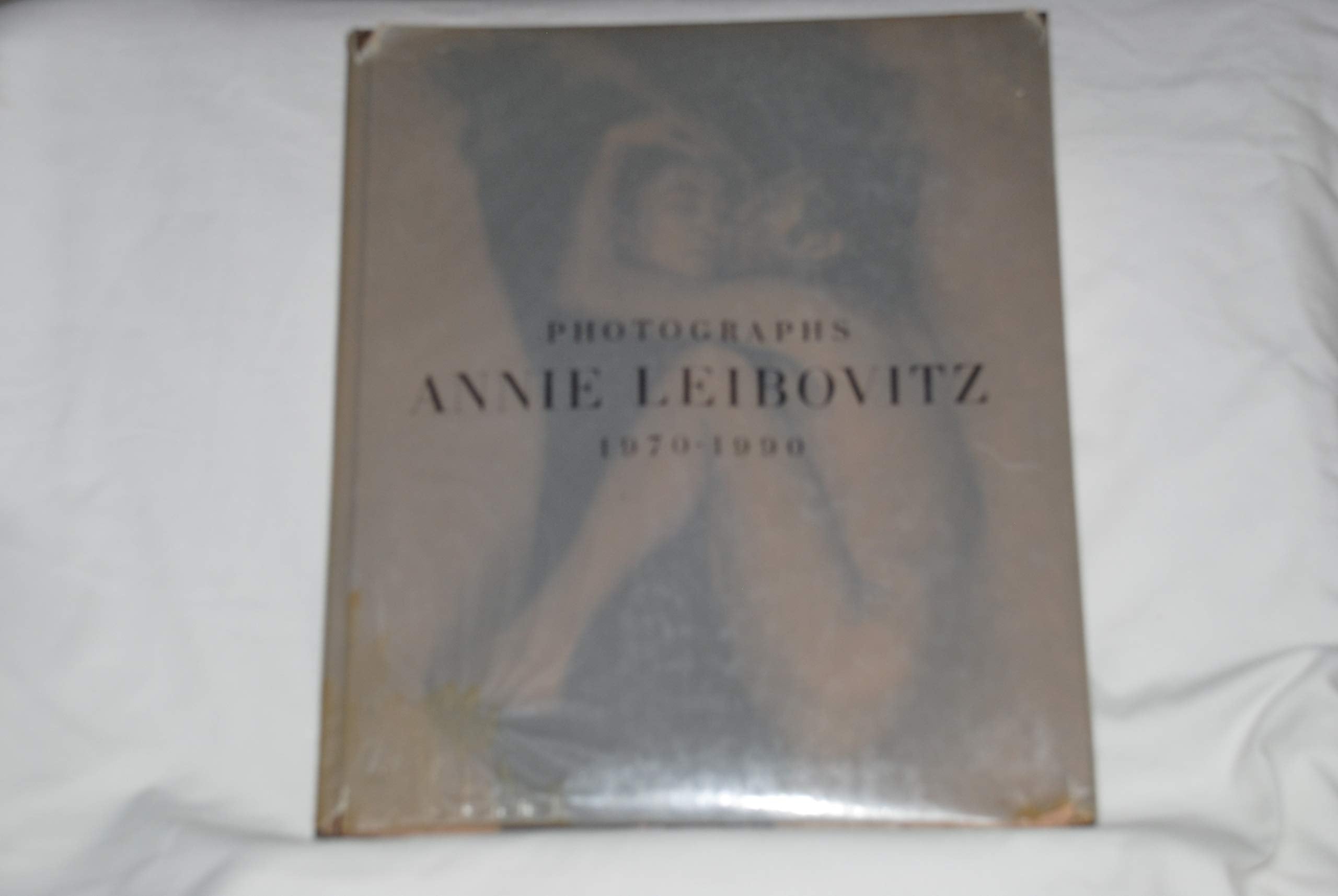 Annie Leibovitz, Photographs, 19701990 : Including a Conversation with Ingrid Siscny,Used